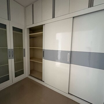 3.5 BHK Apartment For Rent in Emaar Emerald Estate, Medawas