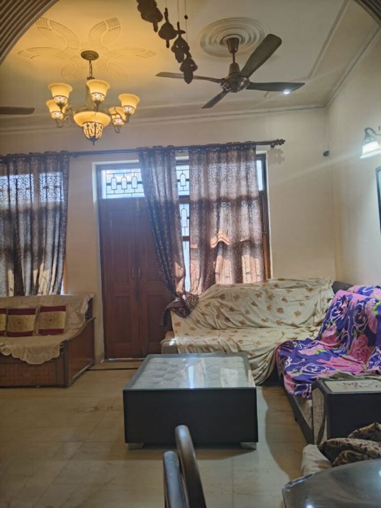 Living Room, sector 22b 2 Bedroom 1200 Sq.Ft. Independent House In Sector 22b Gurgaon 9802414