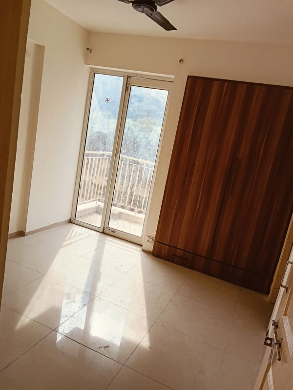 2 BHK + Pooja Room Apartment For Rent in Wave Dream Homes