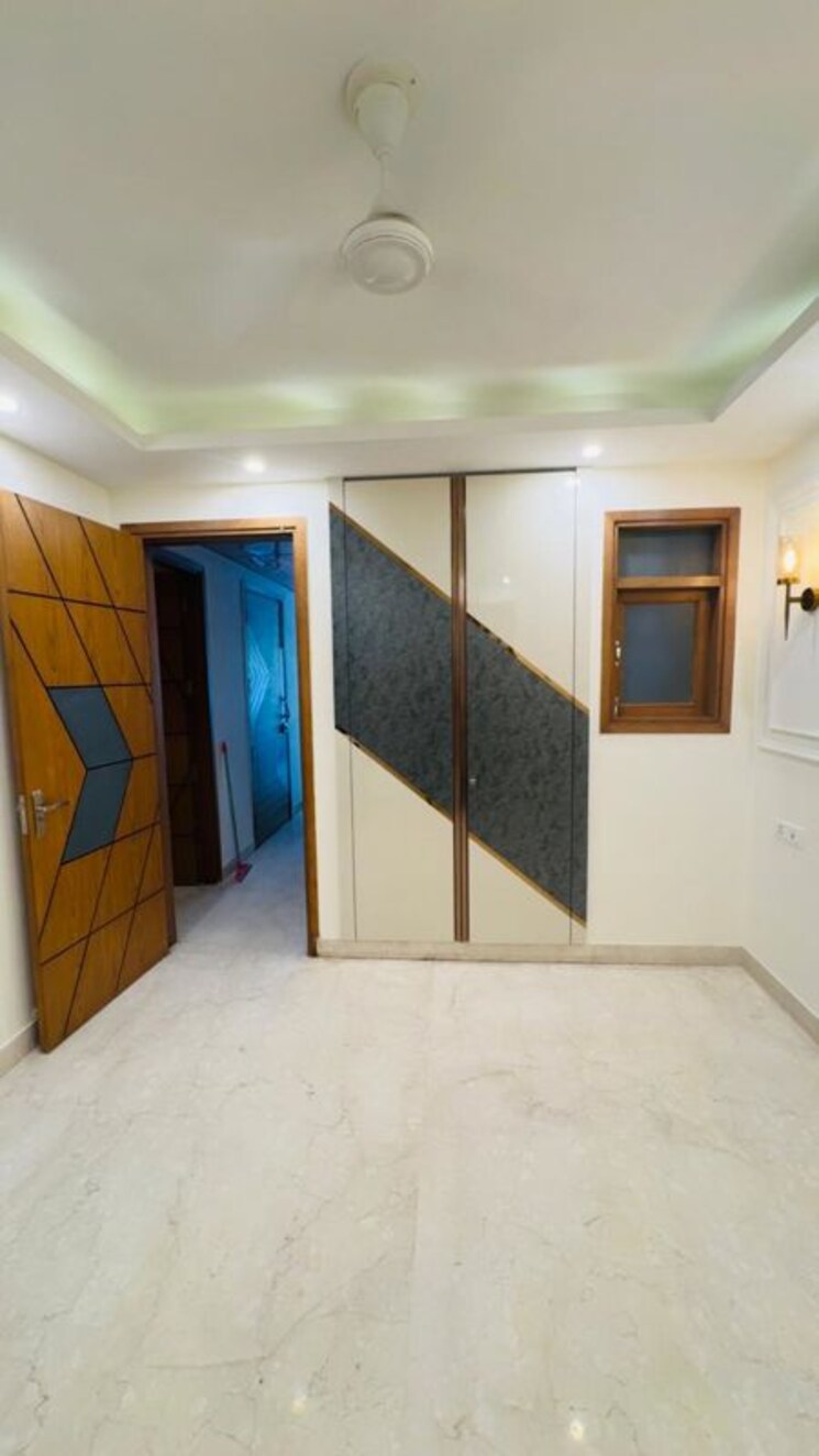 Bedroom, chittaranjan park 3 Bedroom 1440 Sq.Ft. Builder Floor In Chittaranjan Park Delhi 9802515