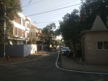  Plot – Exterior View View at Arera Colony - for Sale