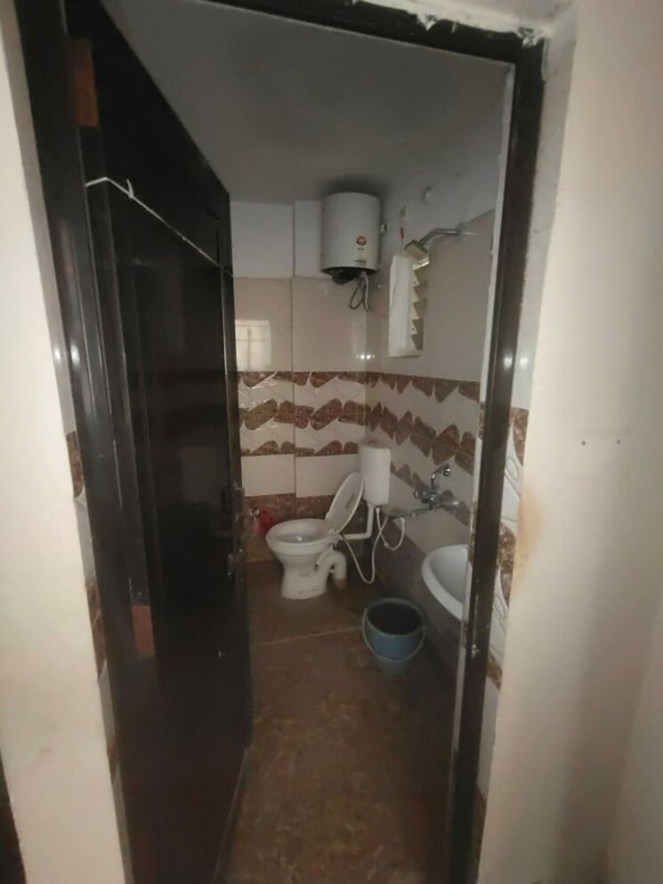 Attached Bathroom, laharpur 2 Bedroom 955 Sq.Ft. Apartment In Laharpur Bhopal 9582571