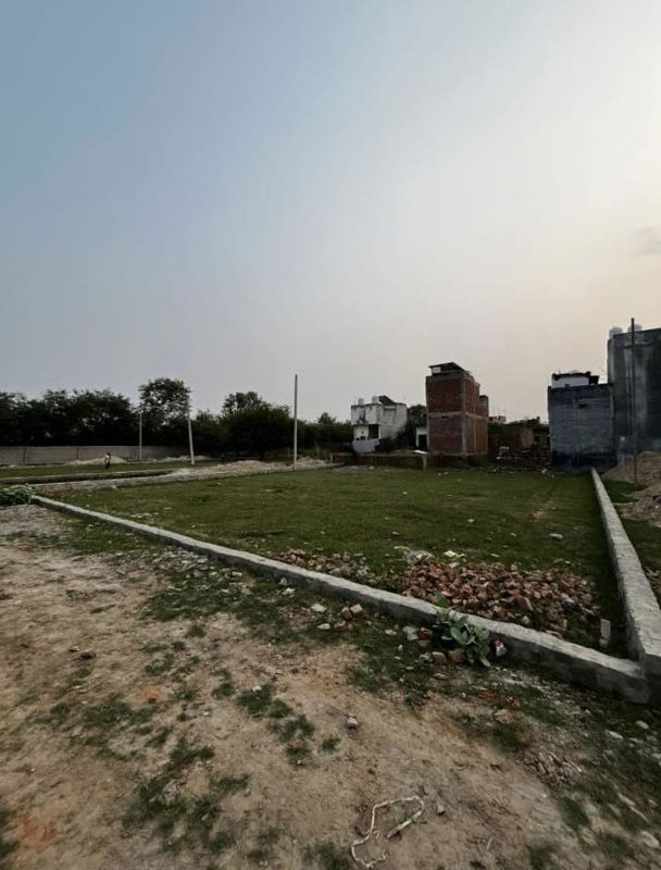 Plot For Sale in Jewar