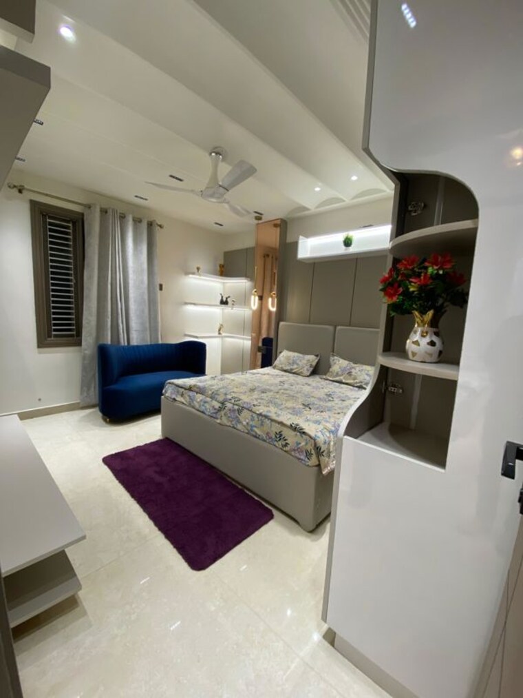 Master Bedroom, dwarka mor 3 Bedroom 100 Sq.Yd. Builder Floor In Dwarka Mor Delhi 9802831
