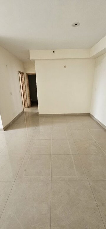 Room in 3 BHK Apartment at Dlf New Town Heights, Rajarhat New Town – for Sale