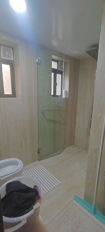 Master Bedroom in 2 BHK Apartment at Vaibhav Apartment Prabhadevi, Prabhadevi – for Rent