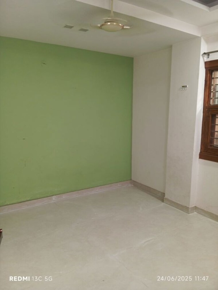 Room, sector 12 panchkula 6+ Bedroom 2856 Sq.Ft. Builder Floor In Sector 12 Panchkula Panchkula 9802943