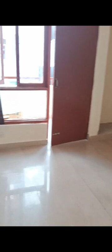 Room in 2 BHK Apartment at Nitishree Aura Chimera, Raj Nagar Extension – for Rent