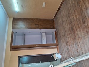 Furnished Amenities in 2 BHK Apartment at Aims Golf City, Sector 75 – for Rent