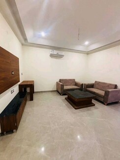 2 BHK + Servant Room Builder Floor For Rent in Chattarpur