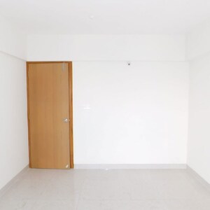 Room in 2 BHK Apartment at Santacruz East – for Sale