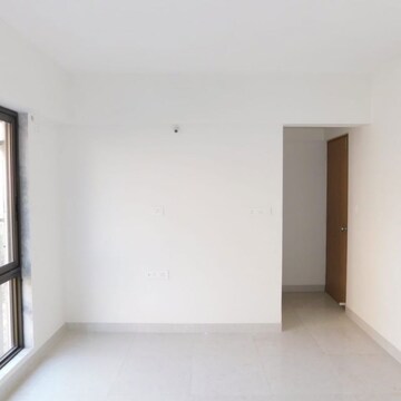 Room in 2 BHK Apartment at Santacruz East – for Sale
