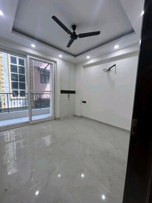 Room in 3 BHK Builder Floor at Chattarpur – for Rent