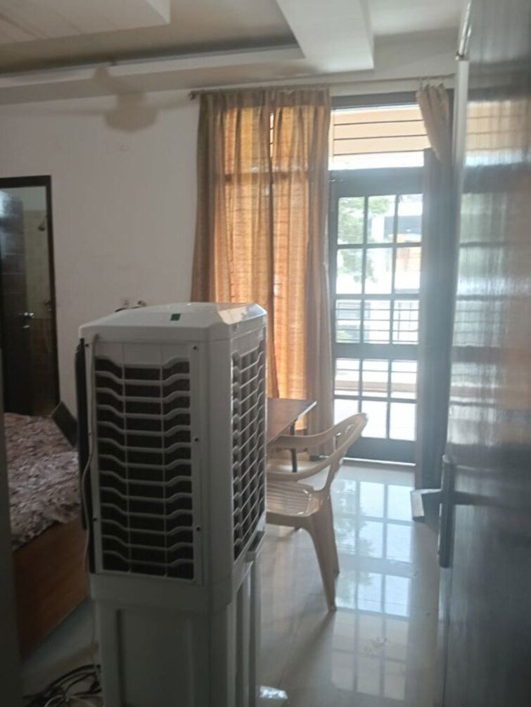 Nearby, pir machalla 3 Bedroom 1850 Sq.Ft. Apartment In Pir Machalla Zirakpur 9803520