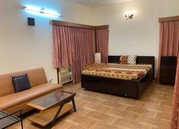 Bedroom in 3 BHK Apartment at Butler Colony – for Rent