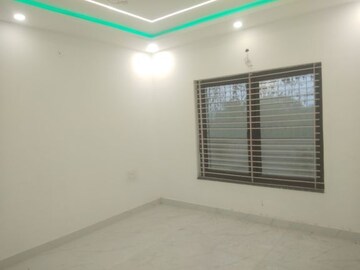 Room in 4 BHK Independent House at Salaiya – for Sale