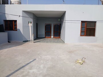 2 BHK Independent House – Entrance View at Kaimwala - for Rent