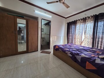 Bedroom in 1 BHK Apartment at Summit Apartment, Goregaon East – for Rent