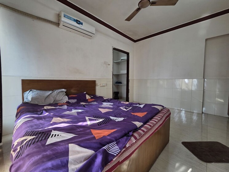 Bedroom, summit-apartment 1 Bedroom 560 Sq.Ft. Apartment In Goregaon East Mumbai 9803792