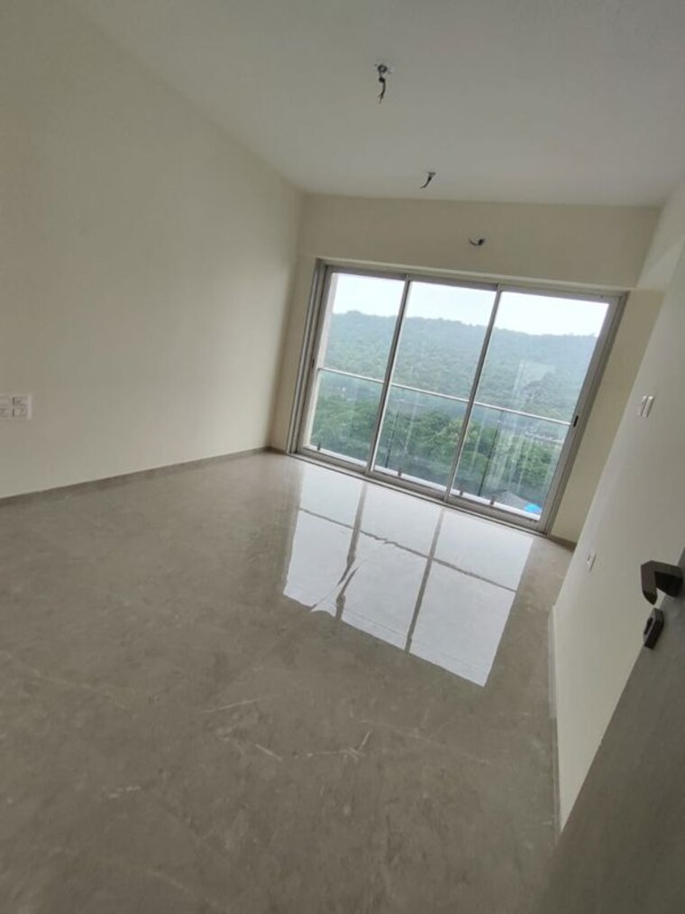 Room, neelkanth-lake-view 3 Bedroom 1300 Sq.Ft. Apartment In Pokhran Road No Two Thane 9803827