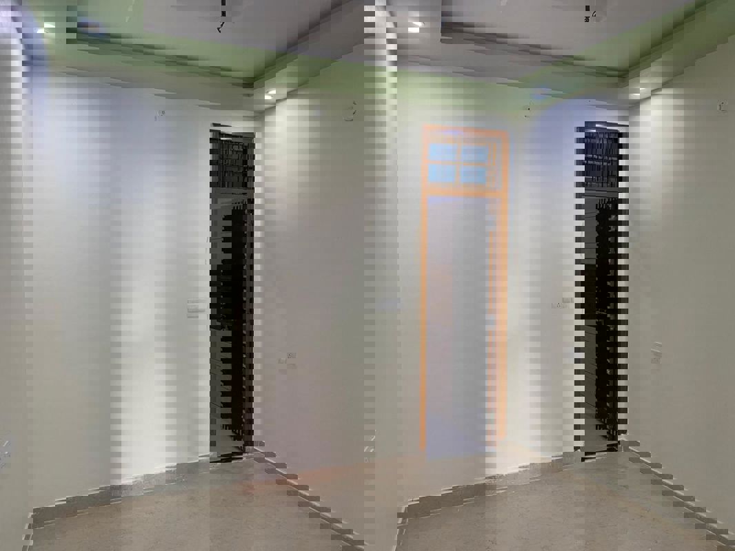 Room in 2 BHK Independent House at Faizabad Road – for Sale