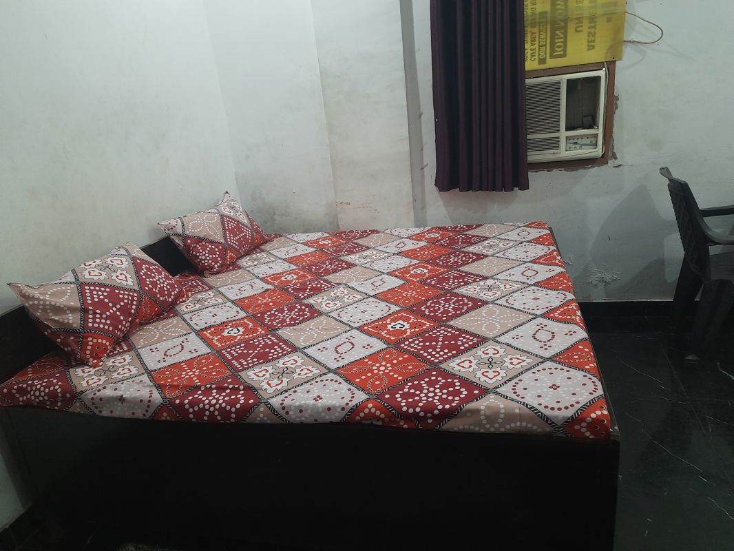 Pg For Rent in Sector 63A