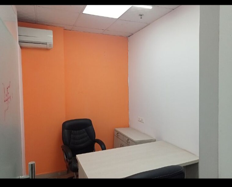 Bedroom, sector 16 Commercial Office Space 963 Sq.Ft. In Sector 16 Noida 9803988