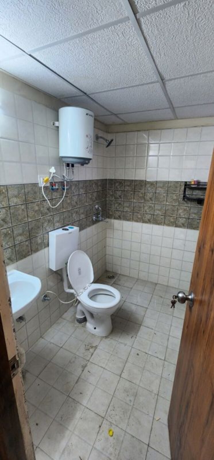 Bathroom, mrg-the-balcony 2 Bedroom 645 Sq.Ft. Apartment In Sector 93 Gurgaon 9804083