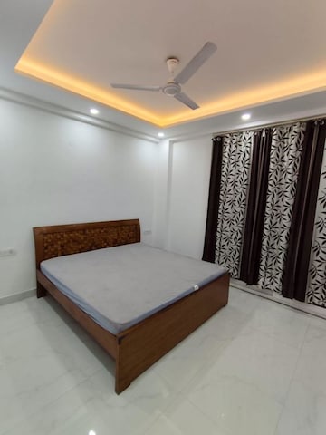 Bedroom in 3 BHK Builder Floor at Sector 57 – for Rent