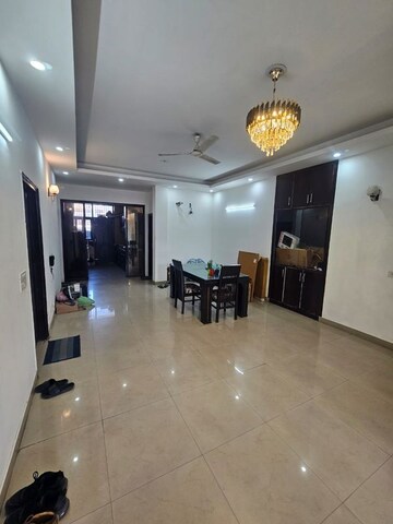 Living Room in 3 BHK Builder Floor at Sector 55 – for Rent