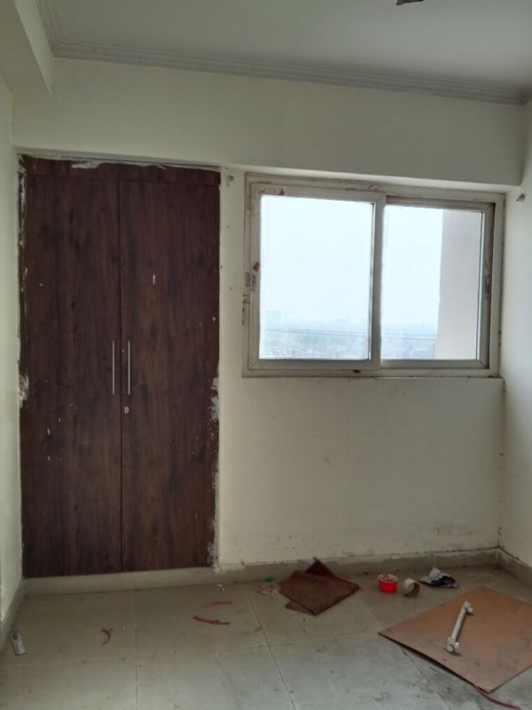 Room, saya-zion 3 Bedroom 1340 Sq.Ft. Apartment In Sector 4 Greater Noida Greater Noida 9748008