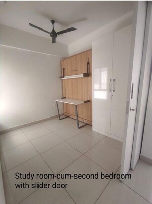 Room in 2 BHK Apartment at Icon Homz Iconest 3, Bommasandra – for Sale