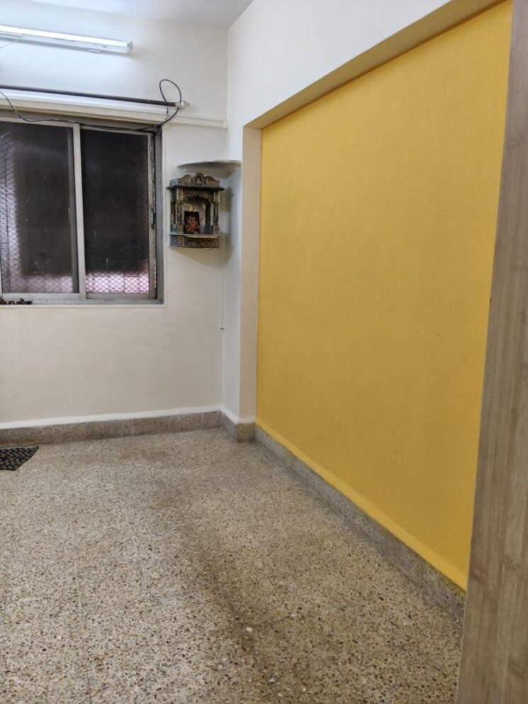 Room, pride-of-vakola 1 RK 225 Sq.Ft. Apartment In Santacruz East Mumbai 9804256