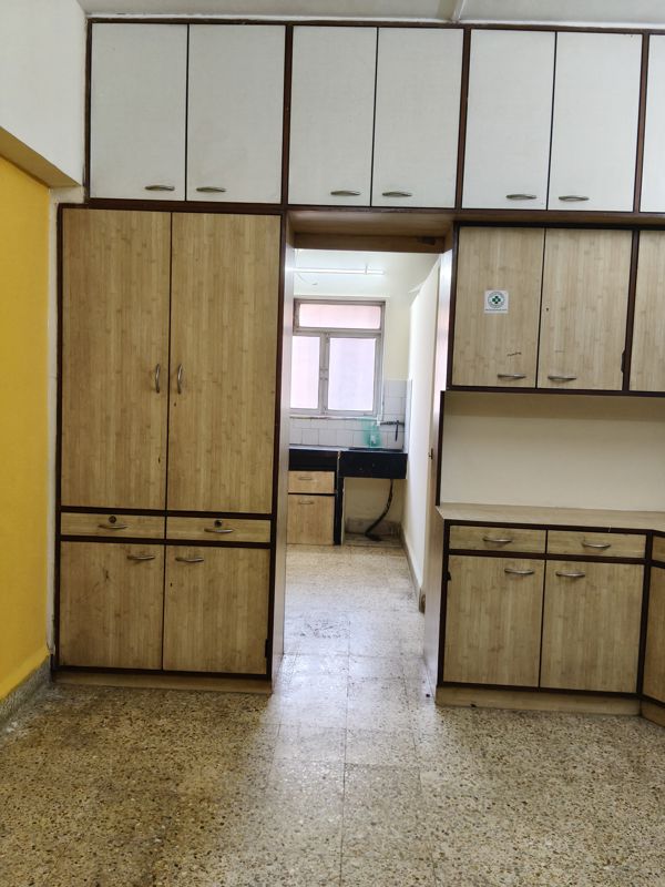 1 Rk  225 Sq.Ft. Apartment in Pride Of Vakola