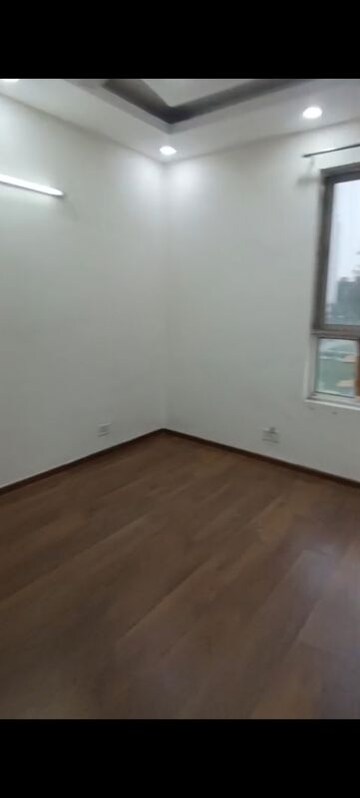 Room in 2 BHK Apartment at 3C Lotus Boulevard, Sector 100 – for Sale