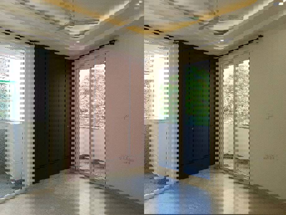 4 BHK + Servant Room Builder Floor For Sale in Defence Colony