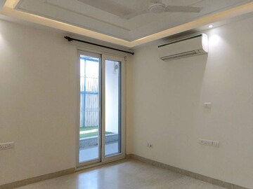Room in 4 BHK Builder Floor at Defence Colony – for Sale