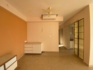 Room in 2 BHK Apartment at Lodha Sterling, Kolshet Road – for Sale