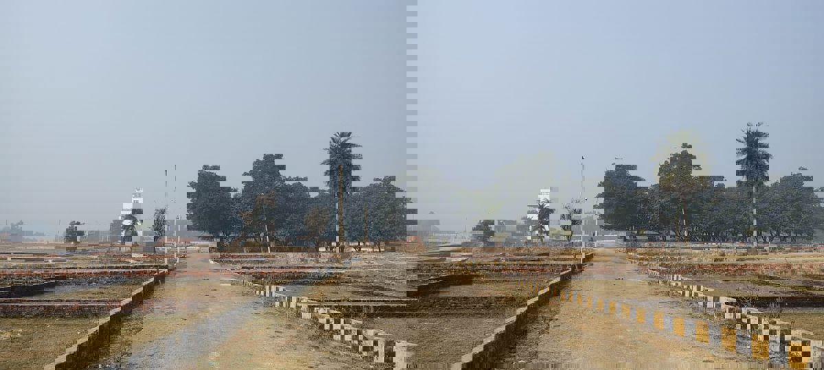 Plot For Sale in Mohanlalganj