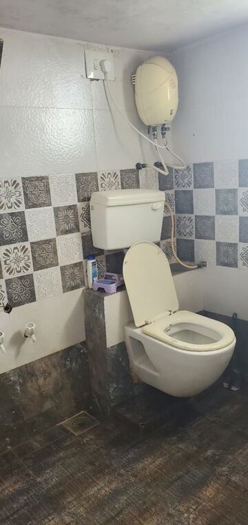 Bathroom in 1 BHK Villa at Satellite – for Rent