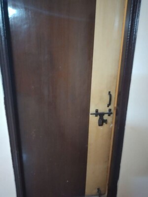 Building Lobby in 3 BHK Builder Floor at Mahavir Enclave 1 – for Rent