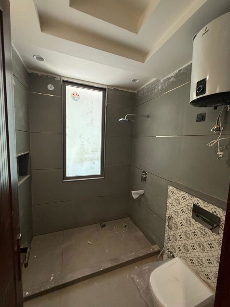 Kitchen, parklands 4 Bedroom 350 Sq.Yd. Builder Floor In Sector 85 Faridabad 9804454