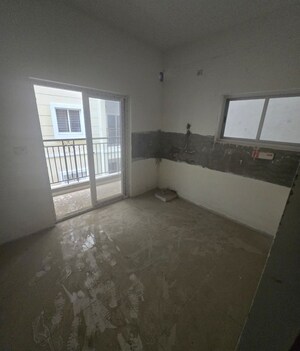 Room in 2 BHK Apartment at DS MAX Sahara, Hosa Road – for Sale