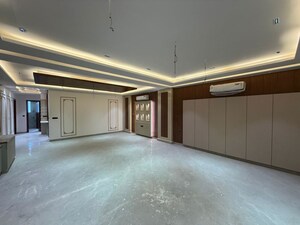 Room in 4 BHK Builder Floor at Puri Aman Vilas, Sector 89 – for Sale