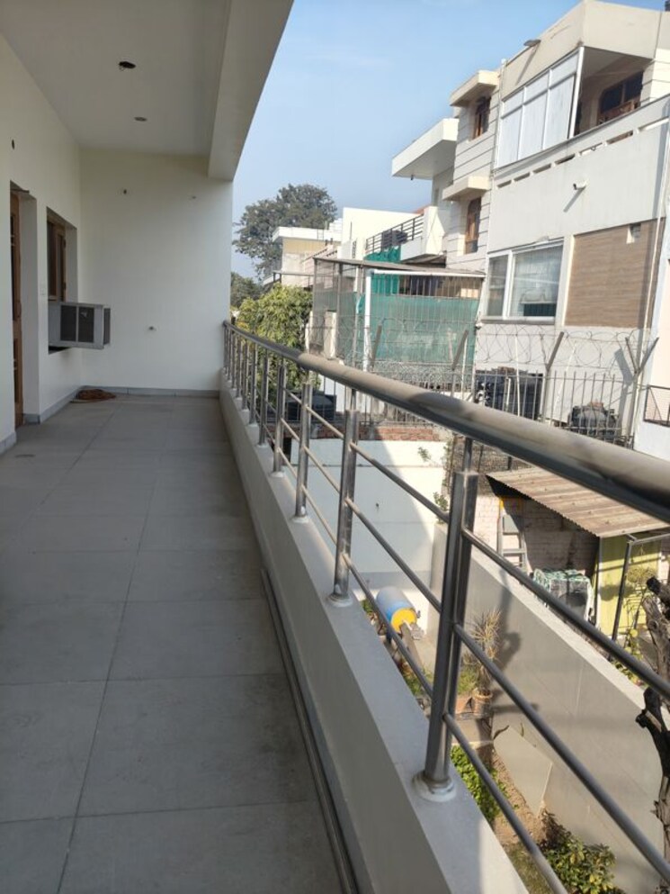 Balcony, sector 6 3 Bedroom 2300 Sq.Ft. Independent House In Sector 6 Panchkula 9804644