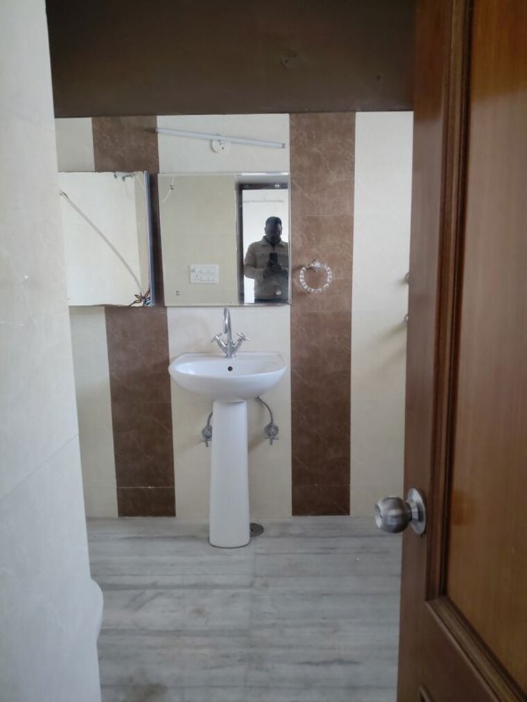 Bathroom, sector 6 3 Bedroom 2300 Sq.Ft. Independent House In Sector 6 Panchkula 9804644