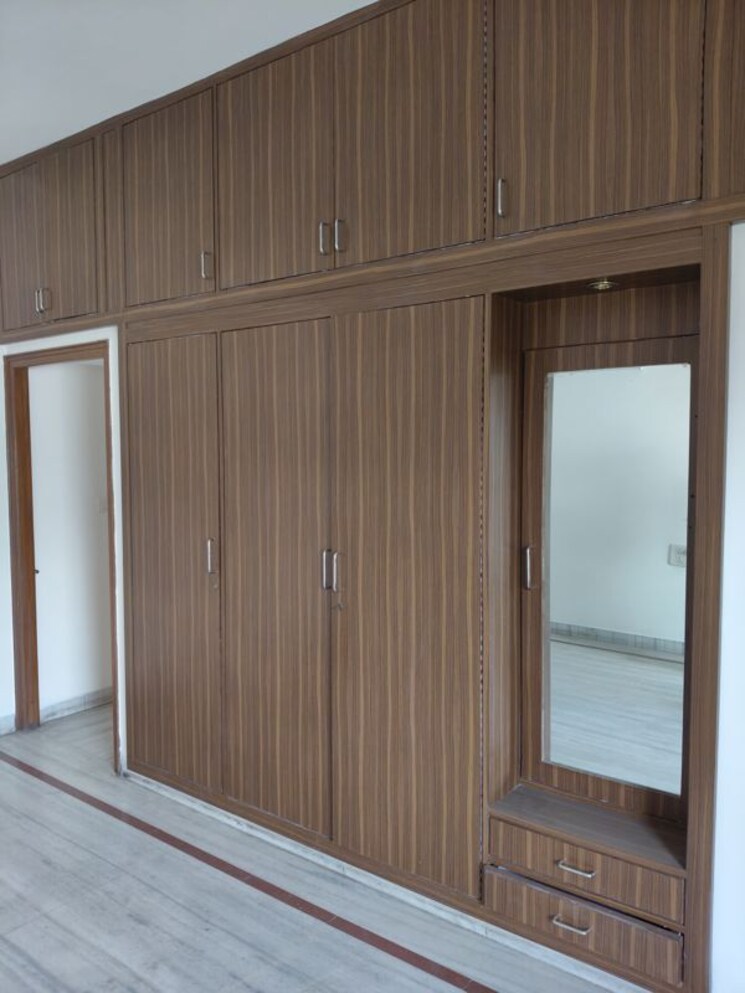 Room, sector 6 3 Bedroom 2300 Sq.Ft. Independent House In Sector 6 Panchkula 9804644