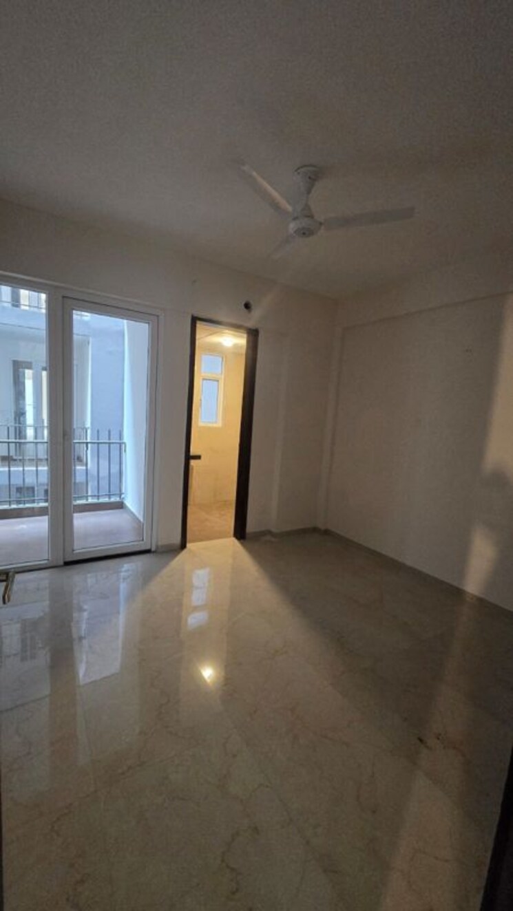 undefined, smart-world-gems 2.5 Bedroom 1196 Sq.Ft. Builder Floor In Sector 89 Gurgaon 9804666