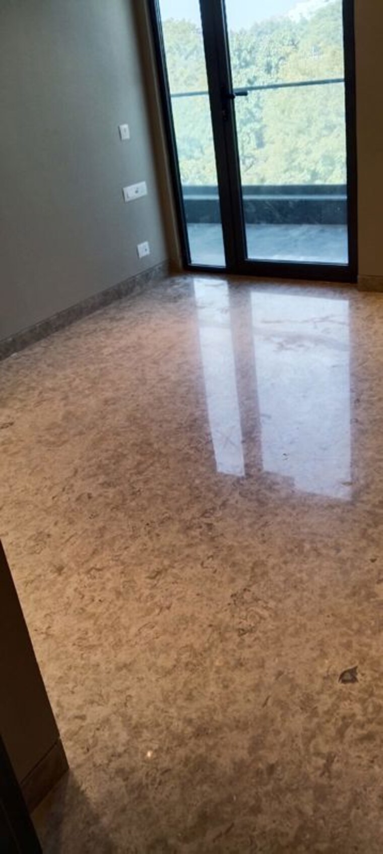 Room, sarvodaya enclave 3 Bedroom 217 Sq.Yd. Builder Floor In Sarvodaya Enclave Delhi 9804551