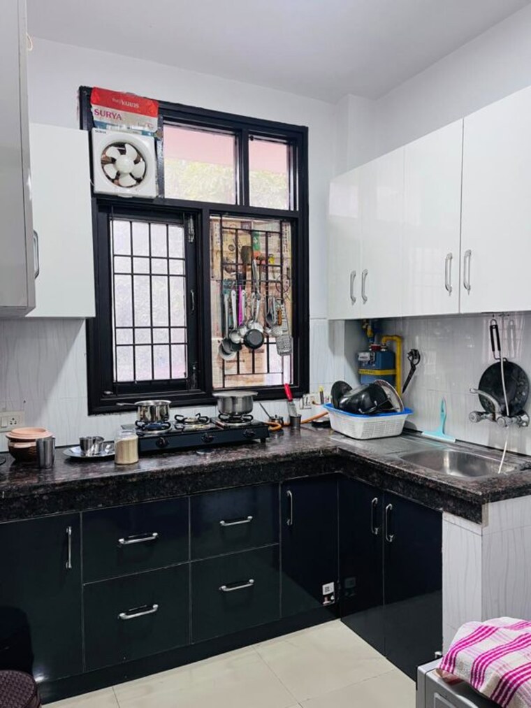 Kitchen, sector 2 wave city 5 Bedroom 2100 Sq.Ft. Independent House In Sector 2 Wave City Ghaziabad 9801077